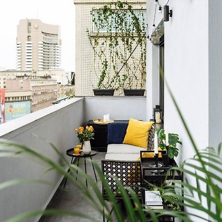 Amazing City View - Terrace+Netflix - City Center Бухарест Экстерьер фото