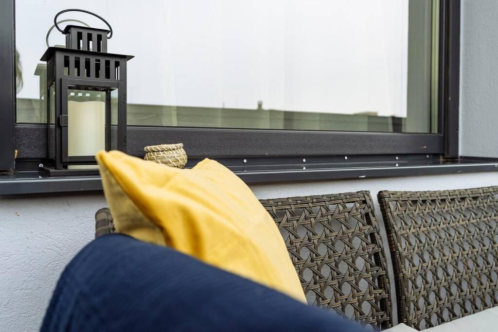 Amazing City View - Terrace+Netflix - City Center Бухарест Экстерьер фото