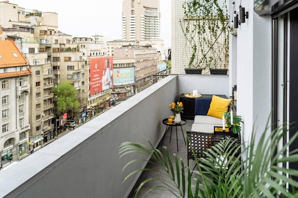 Amazing City View - Terrace+Netflix - City Center Бухарест Экстерьер фото